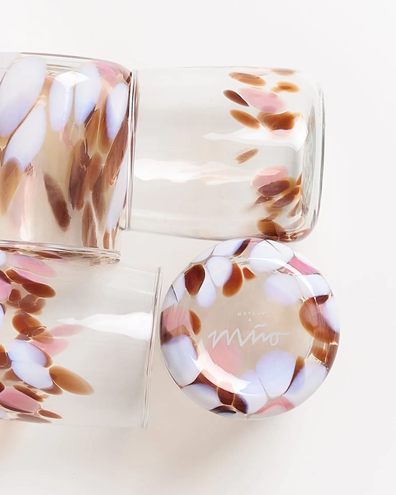 Hot Motel a Miio Alegria Set Of 4 Glasses Small big drops amber pink