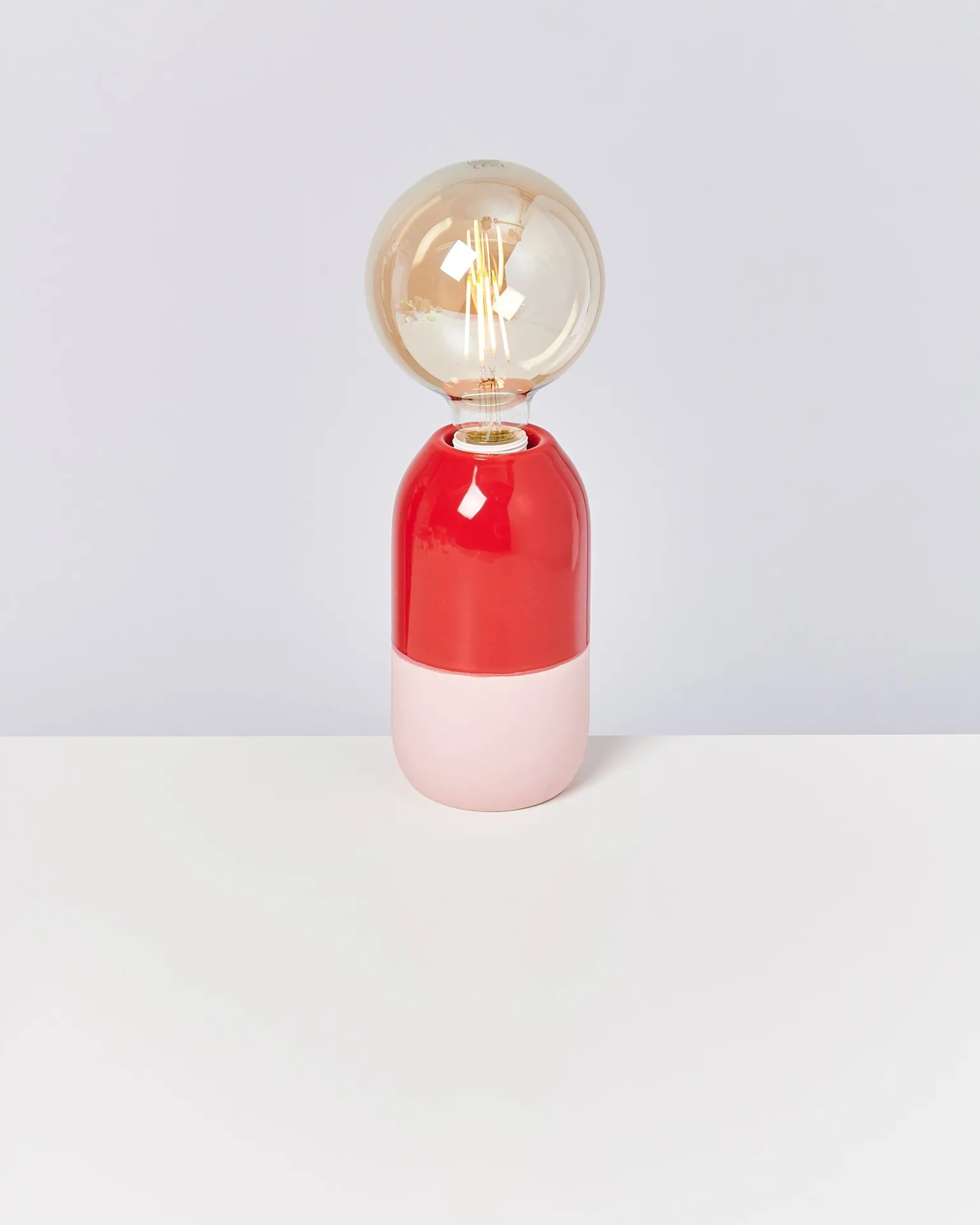 Online Motel a Miio Farol - Lamp red rose