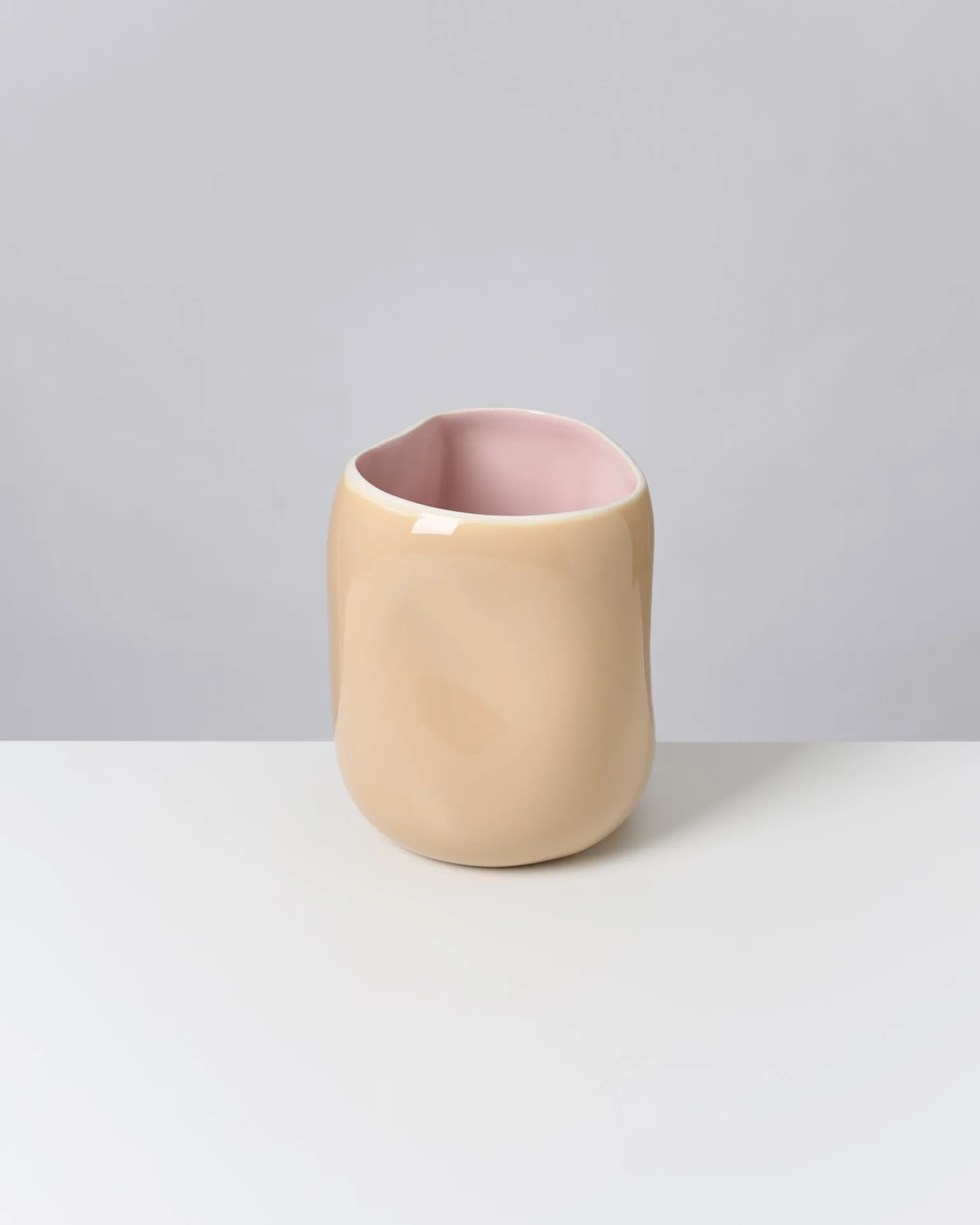 New Motel a Miio João Vase L cappuccino rosé