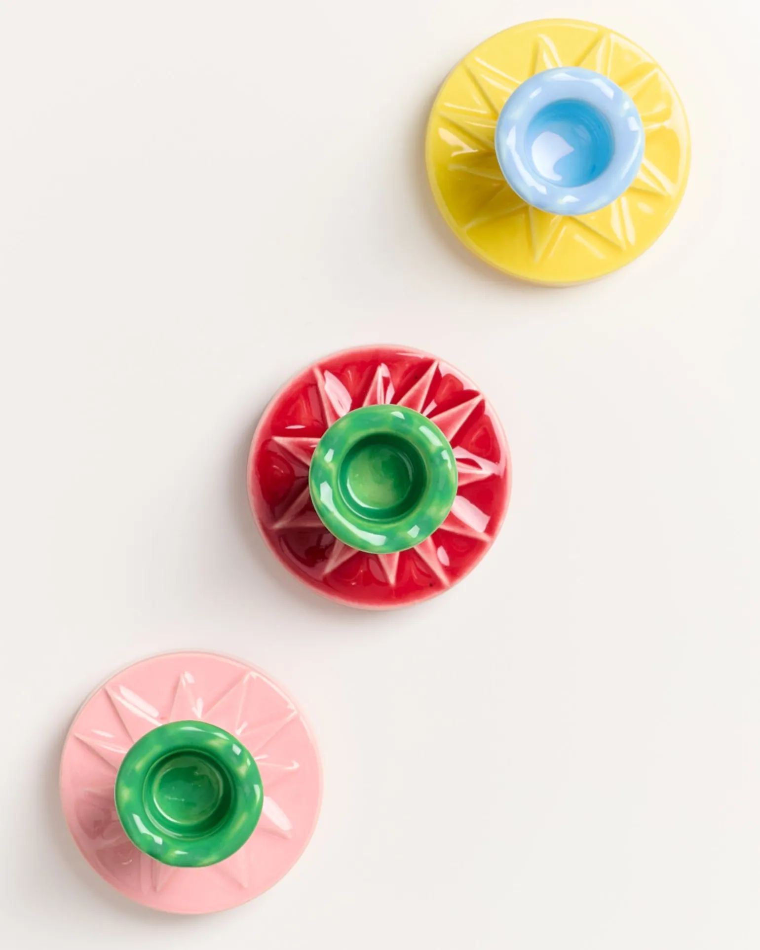 Fashion Motel a Miio X Isis-Maria Brisa Candleholder Red Blue rot blau